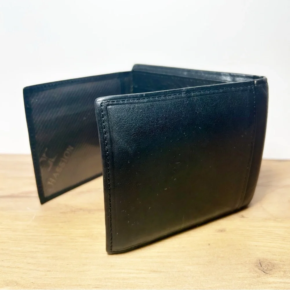 Hassion Men’s Black Leather Bifold Slim Wallet VTG EUC